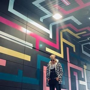 Meet your Posher, Alex